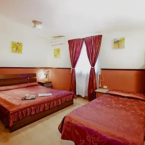 ** Hotel Saturnia Italia