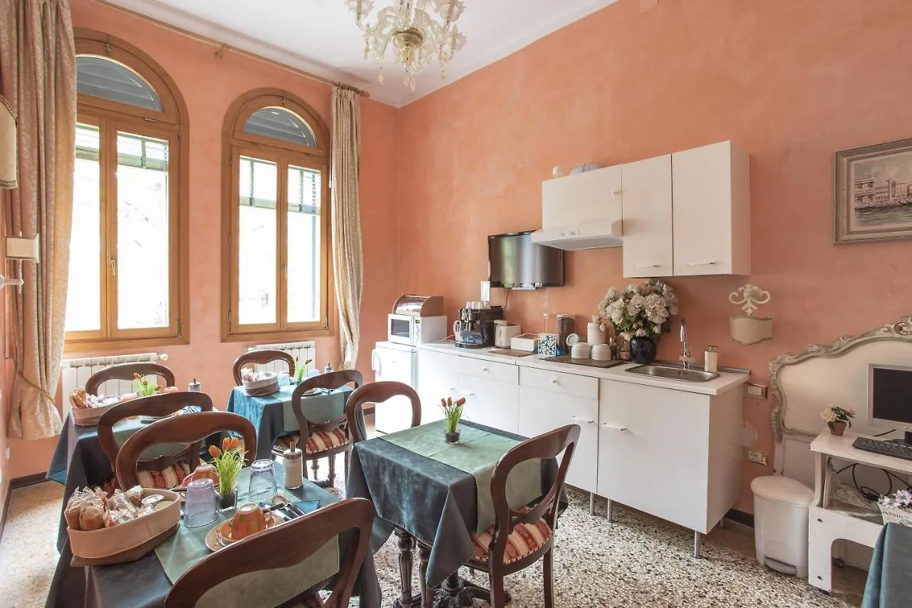 Bed and breakfast Bb Venezia Couette-café